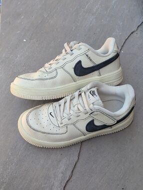 Nike Air Force 1 Cream Youth Low-Top Sneaker